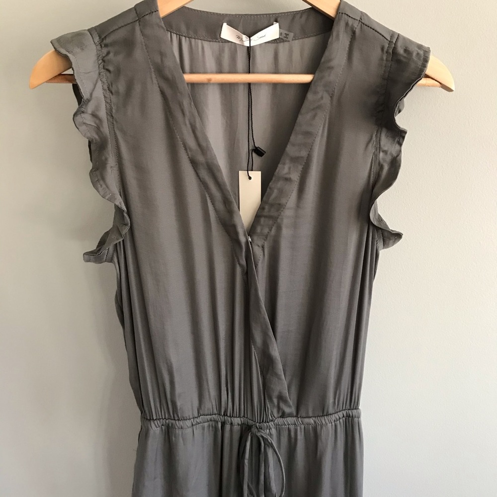 🆕 /SELFIE WORTHY/ Ruffled Spring Jumpsuit - Picture 4 of 7